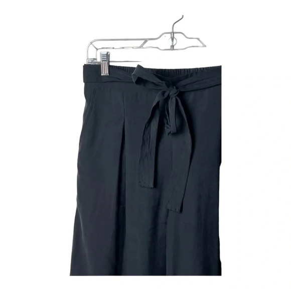 0425. BCBG MAXAZRIA CROPPED WIDE LEG PANTS BLACK‎ IN COLOR SIZE SMALL - Picture 4 of 11